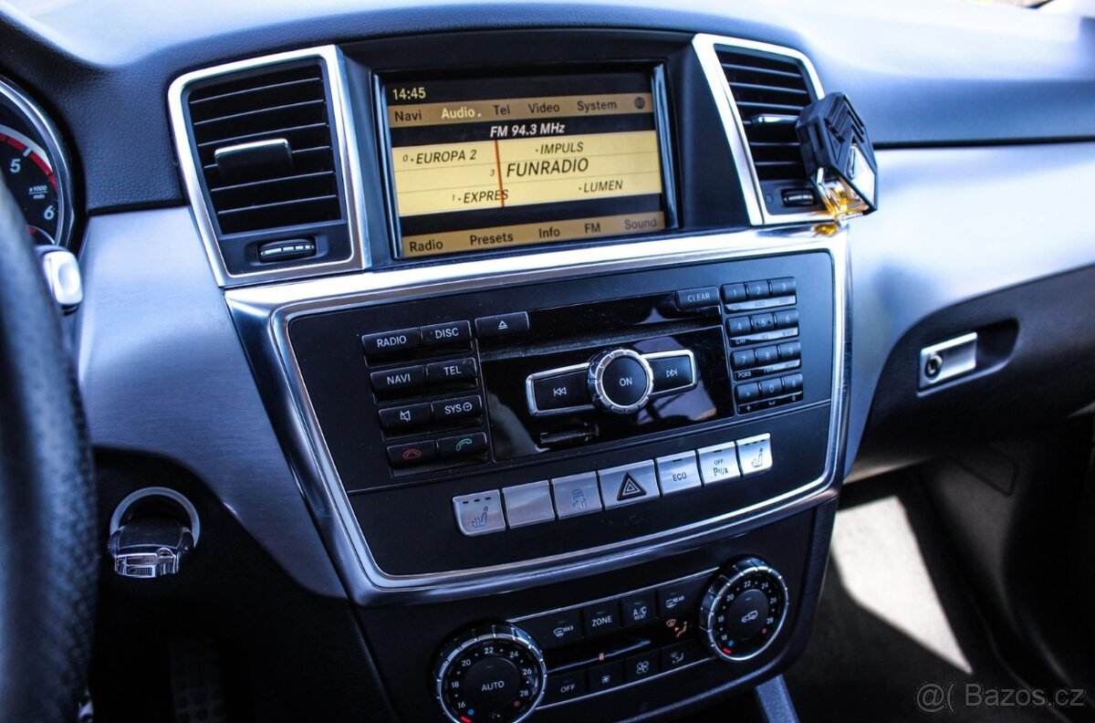 Mercedes-Benz ML - 16