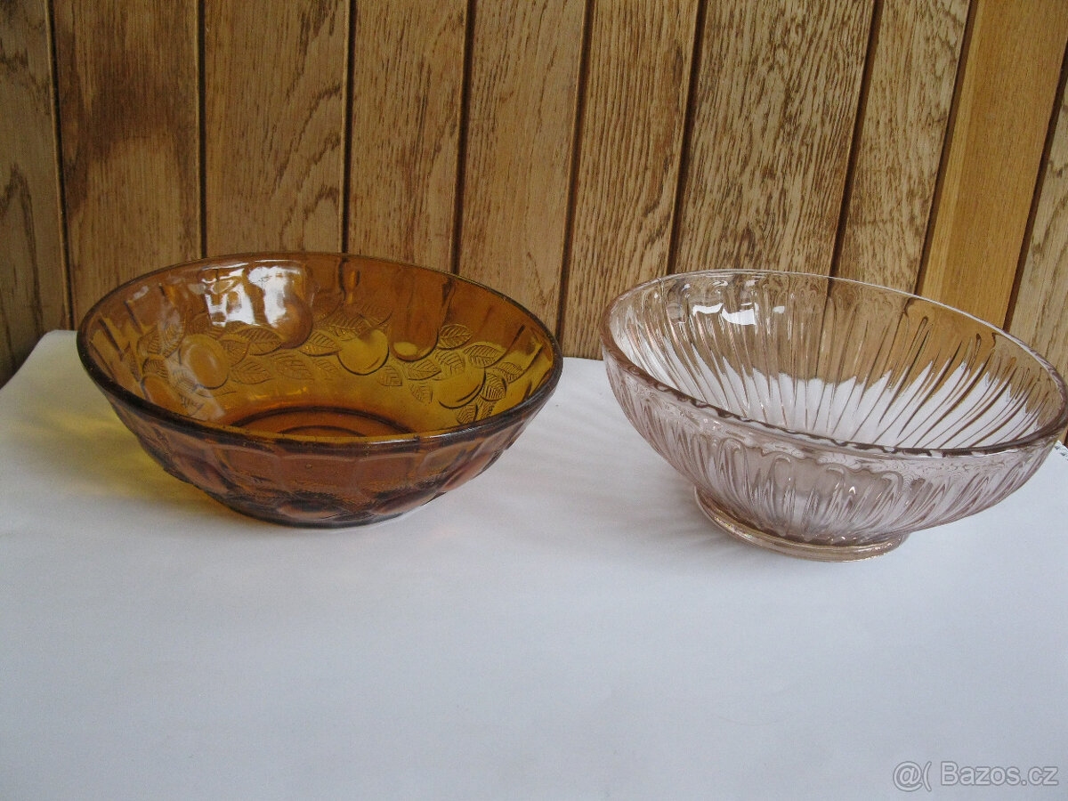 Velikonoční ubrus,hrníček,dečky,sklo,porcelán - 16