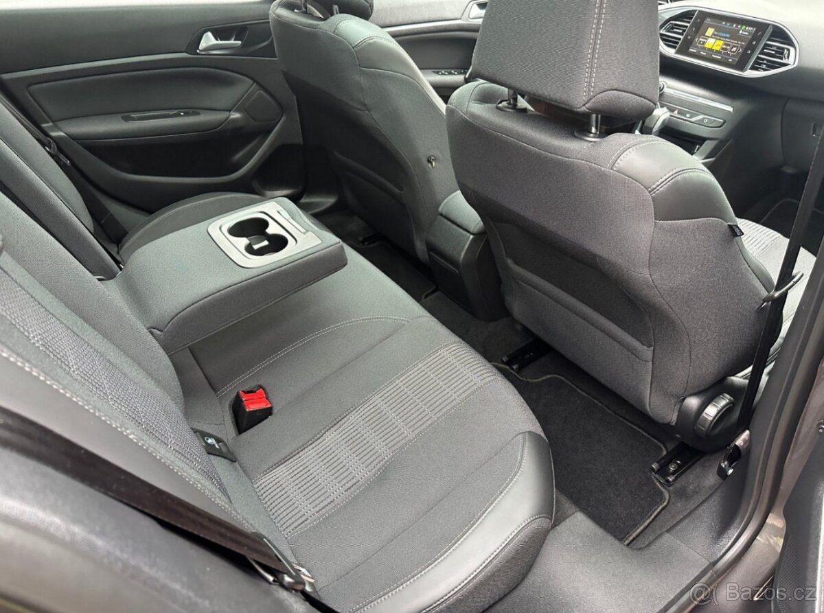 Prodáme Peugeot 308 1.2T 96kw - 16