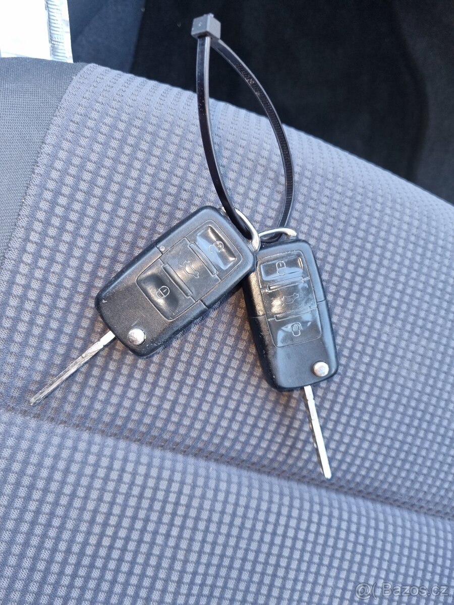 Volkswagen Polo, 1.4i 55kw, 1.MAJ. NOVÁ STK, - 16