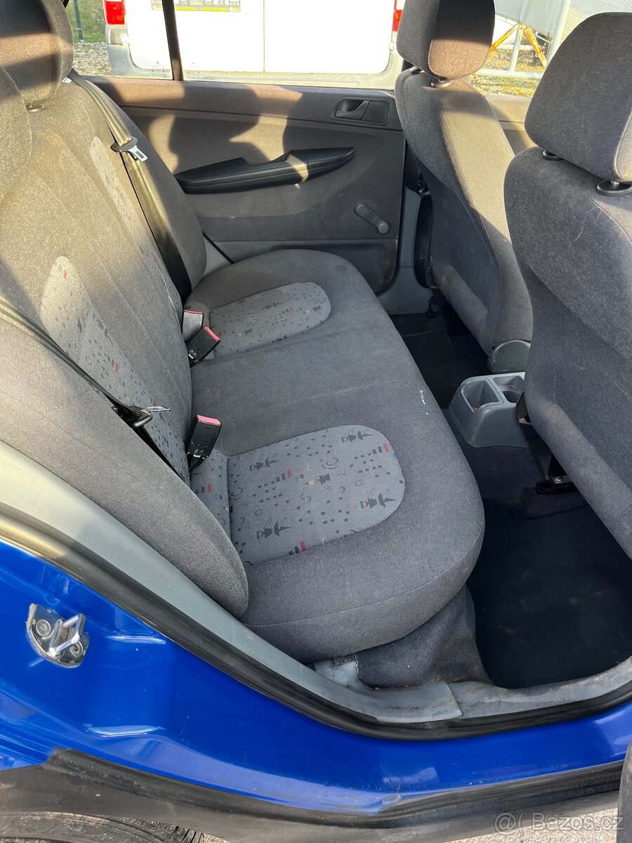 Škoda Fabia - 16