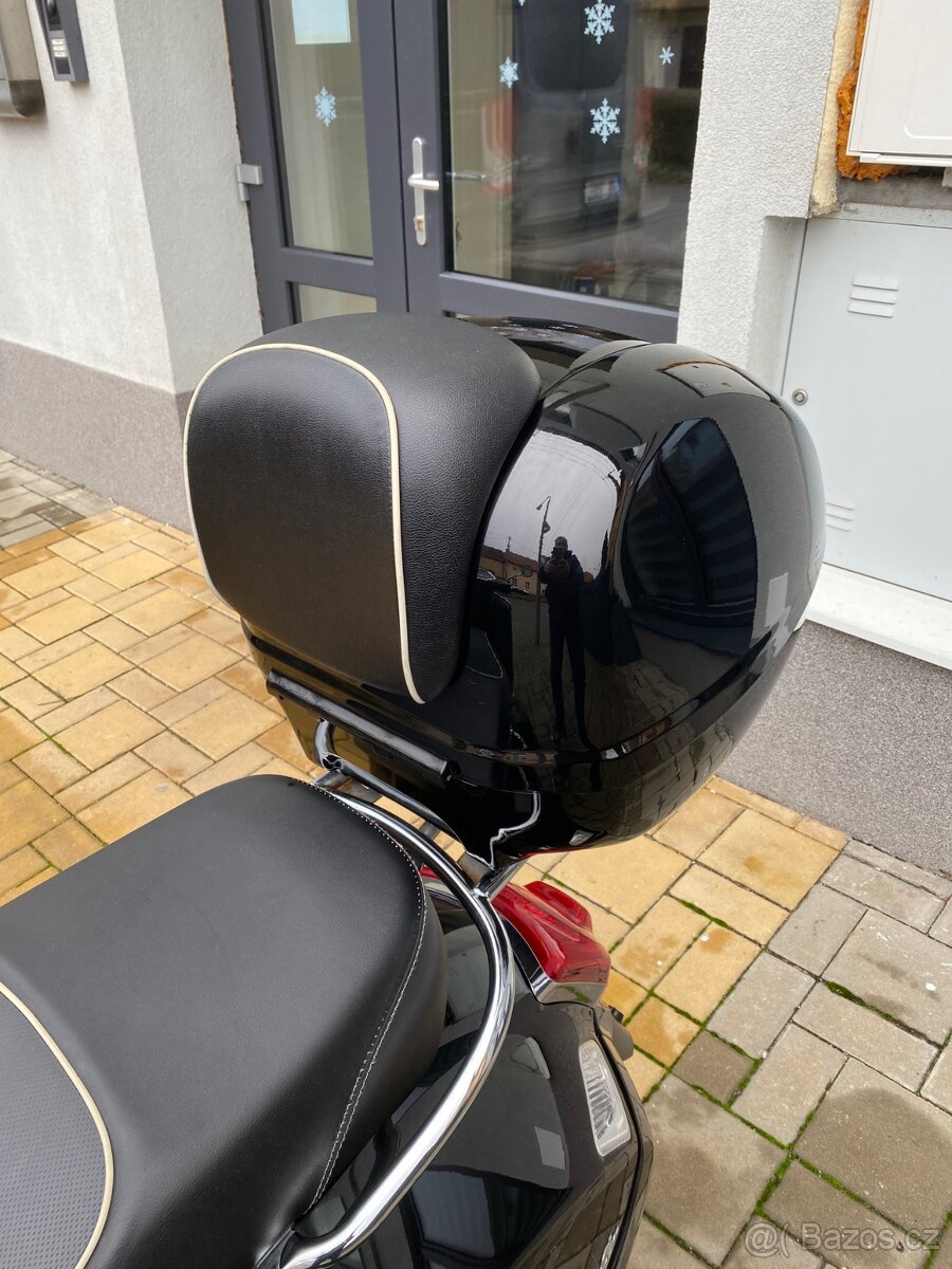 Piaggio Vespa GTS 125 Super Sport Top - 16