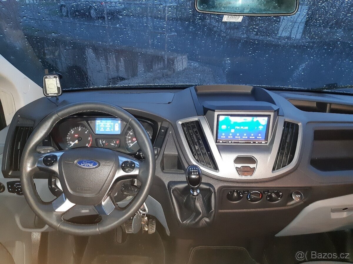 Obytná dodávka Ford Transit Jumbo - 16
