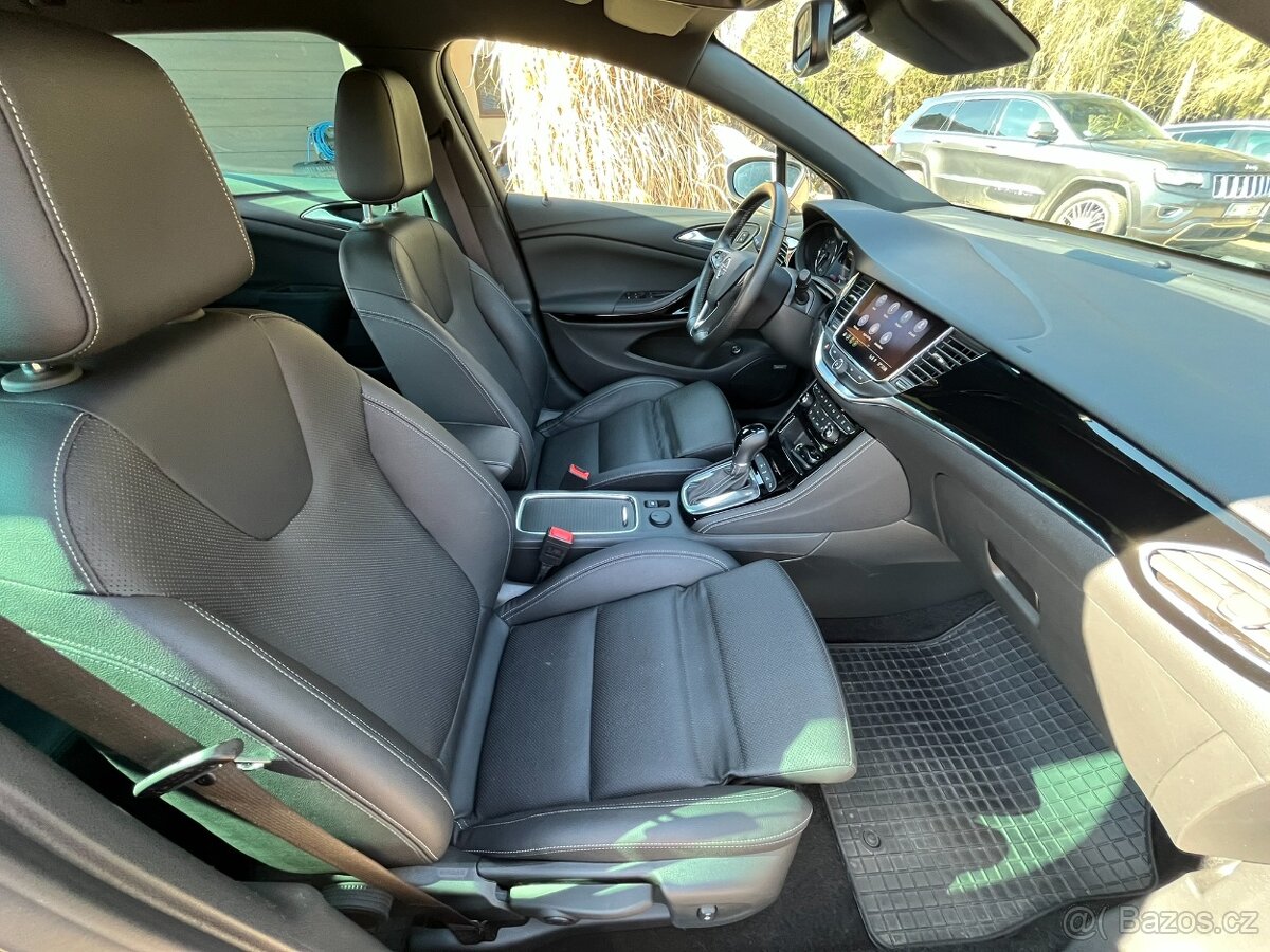 Opel Astra 1.4 T Automat BOSE LED Kůže Masáž - 16