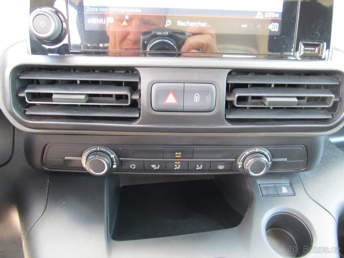 Peugeot Rifter 1.5 BlueHDi 5 míst ČR 1.maj - 16