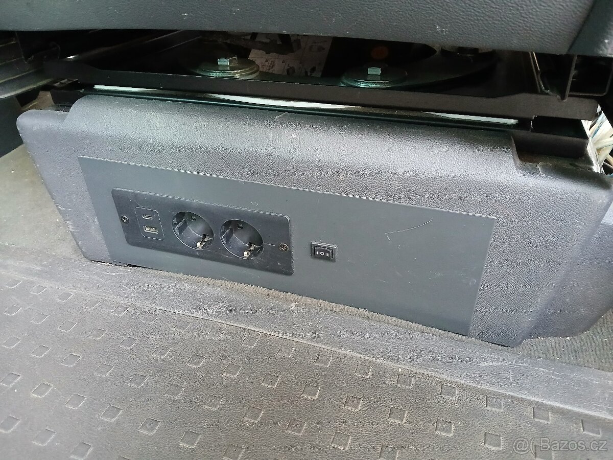 Multivan 5.1, DSG, 4x4, uzávěrka, tažné, ZÁRUKA - 16