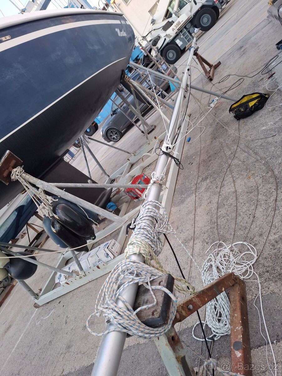 Prodám kajutovou plachetnice avar 32 - 16