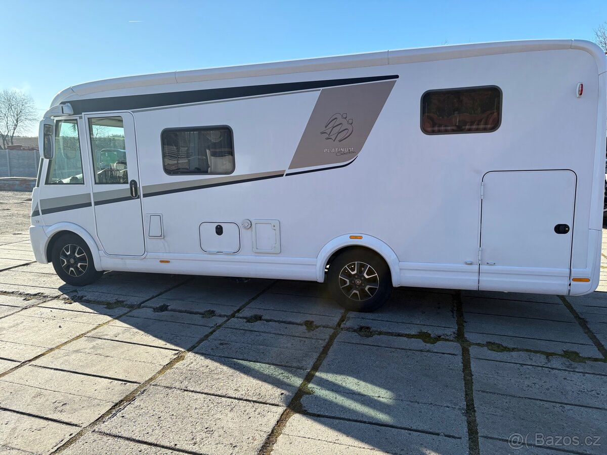 Obytné auto knaus - 16