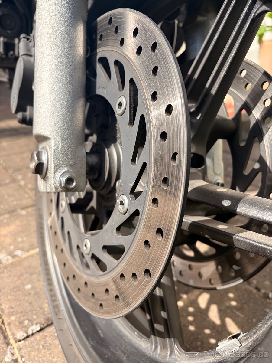 Honda CBF600N - 16