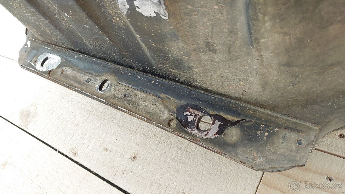 Nissan Patrol Y61 - Nádrž paliva Wagoon - 16