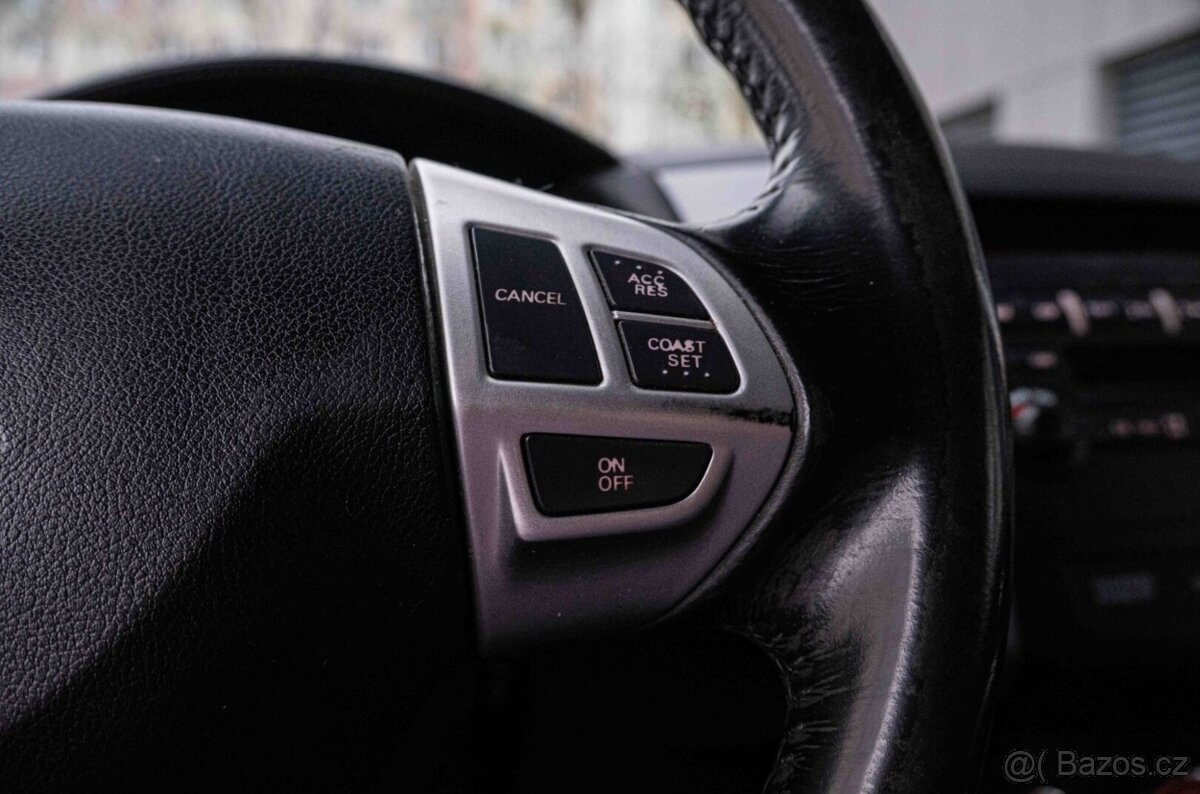 Mitsubishi Outlander 2.2 DI-D - 16