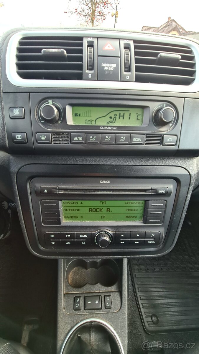 Škoda Fabia 2 Combi 1.4 16v MPI Style Edition - park.senzory - 16