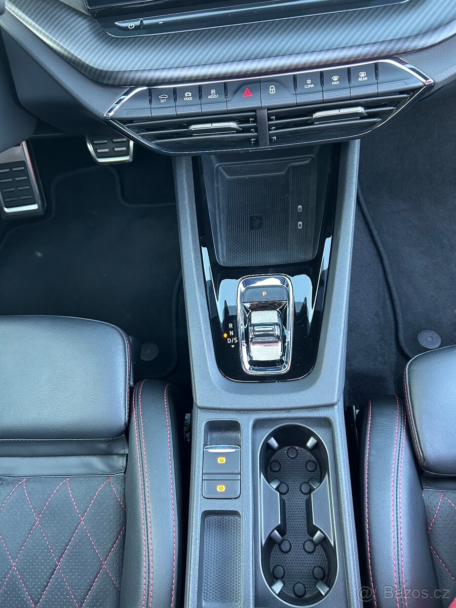 Škoda Octavia Combi Challenge Plus 2.0TSI 180kw DSG - 16