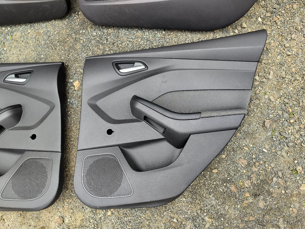 Sedačky, tapeci Focus III - hatchback - 16