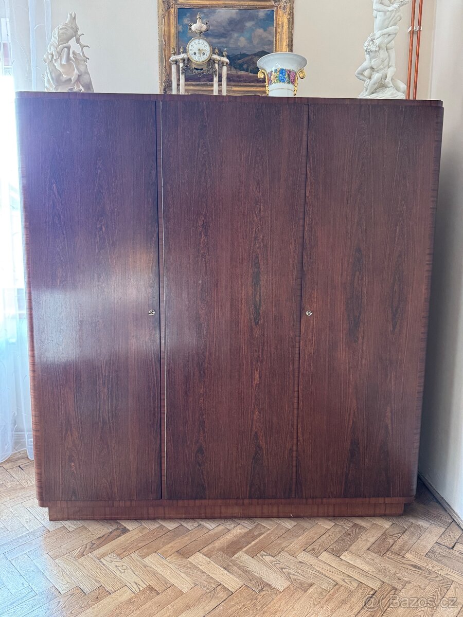 Prodám starý dřevěný nábytek - 16