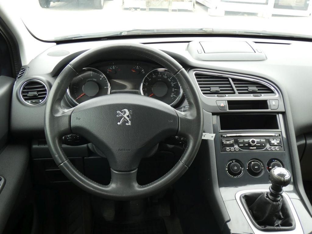 Peugeot 5008 1.6 HDI, 7 míst, PO SERVISE - 16