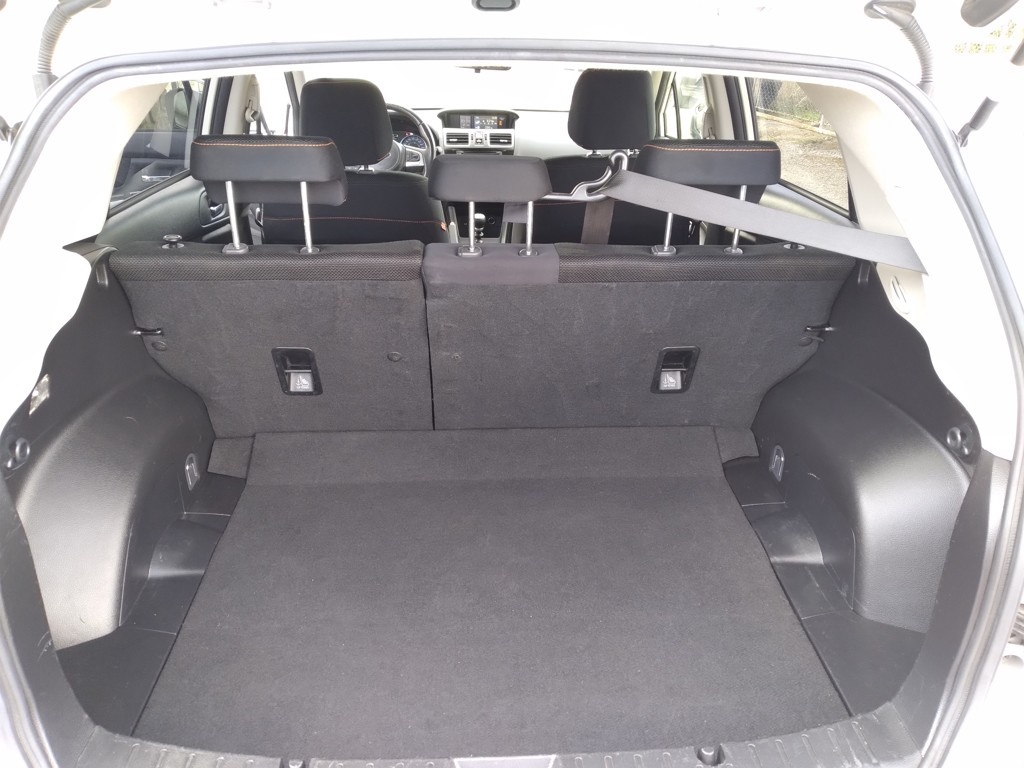 SUBARU XV 2.0 D AWD MANUÁL - 16