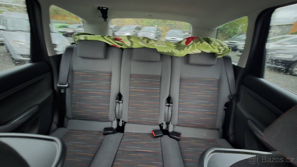 FORD C-MAX 1.6 16V TITANIUM 1MAJITEL V ČR - 16