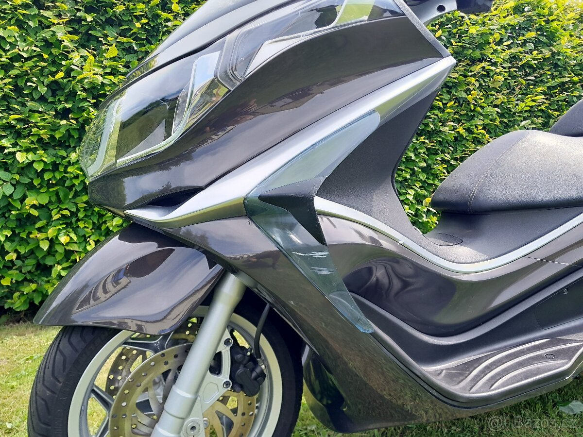 Piaggio X10 - 350i - 16