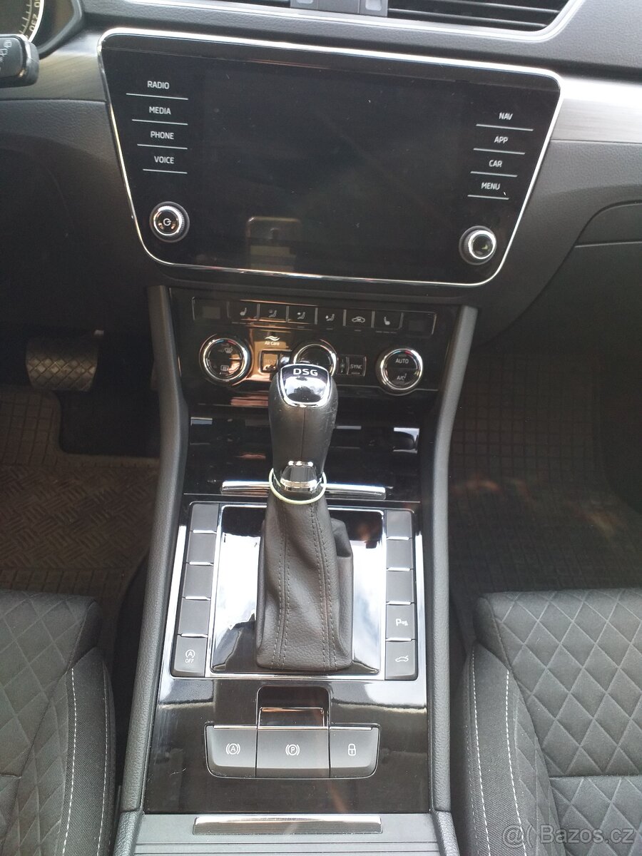 Prodám Škoda Superb combi STYLE 2.0 Tdi 110 KW - DSG - 16