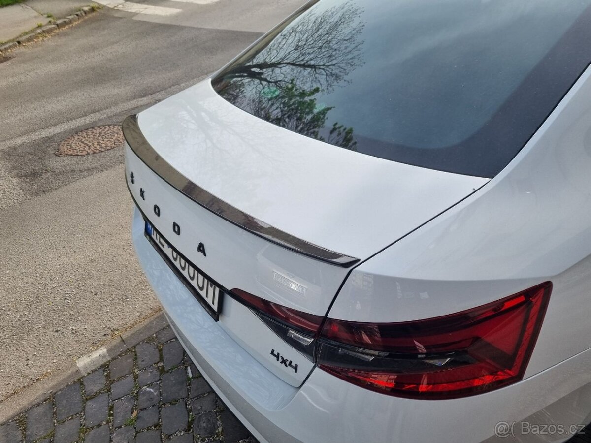 SKODA SUPERB 3 spoiler kridlo lipko na kufor - 16