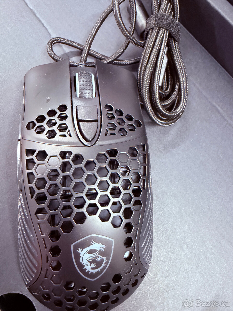 MSI TITAN 18 HX A14VIG - 16