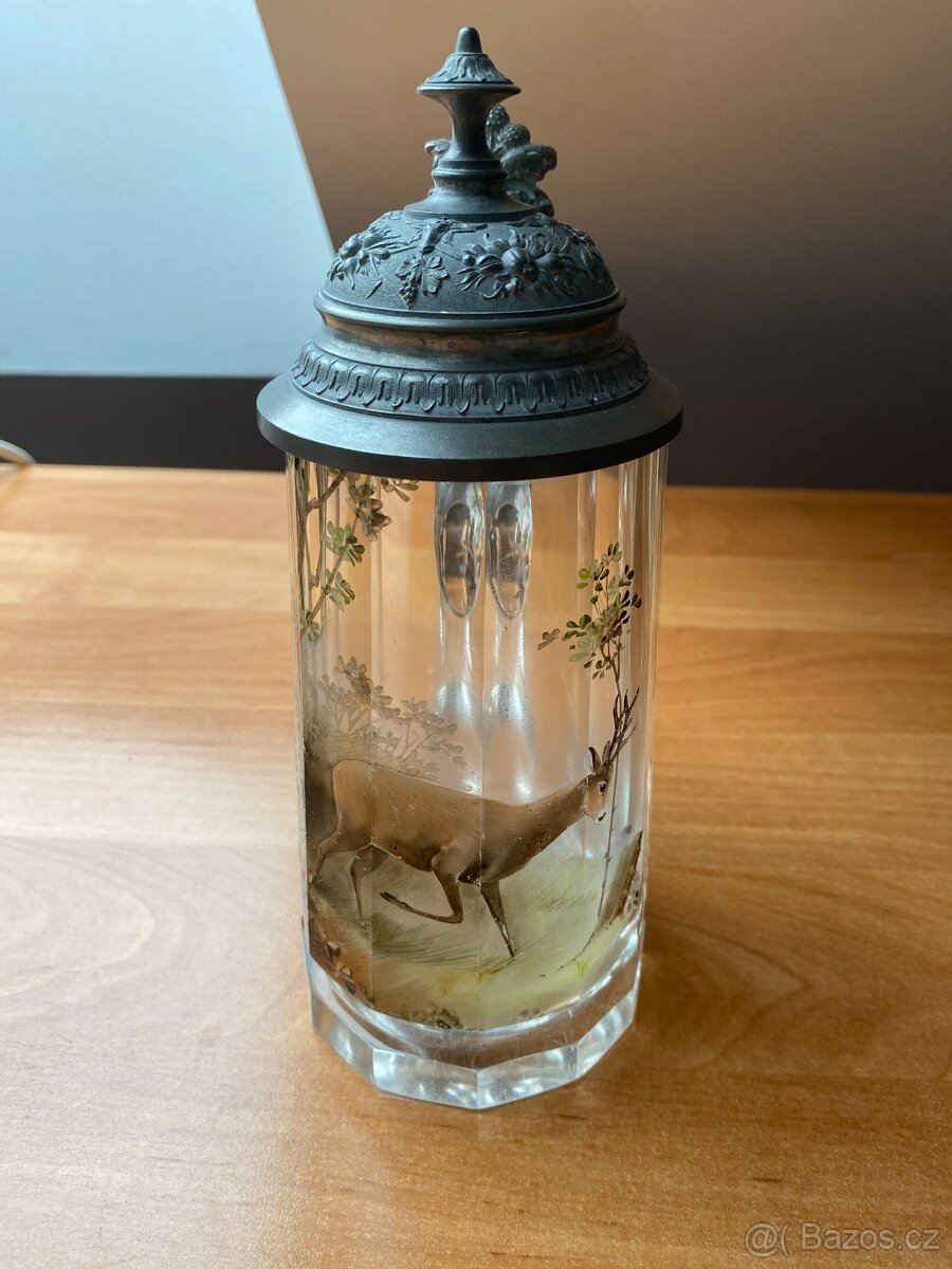 Sběratel nabízí staré skleněné korbele - 16