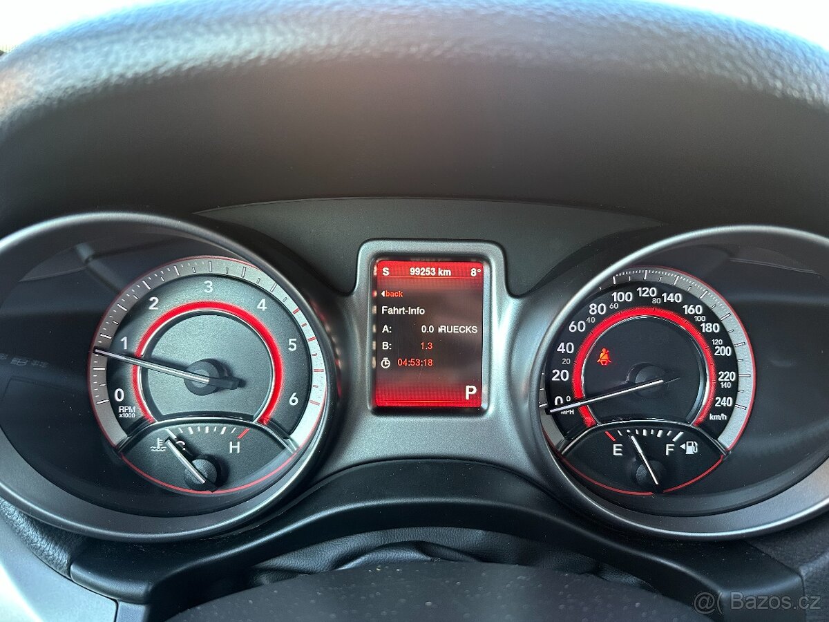 Fiat Freemont 2.0 125kW 2015 99253km CROSS 4x4 automat - 16