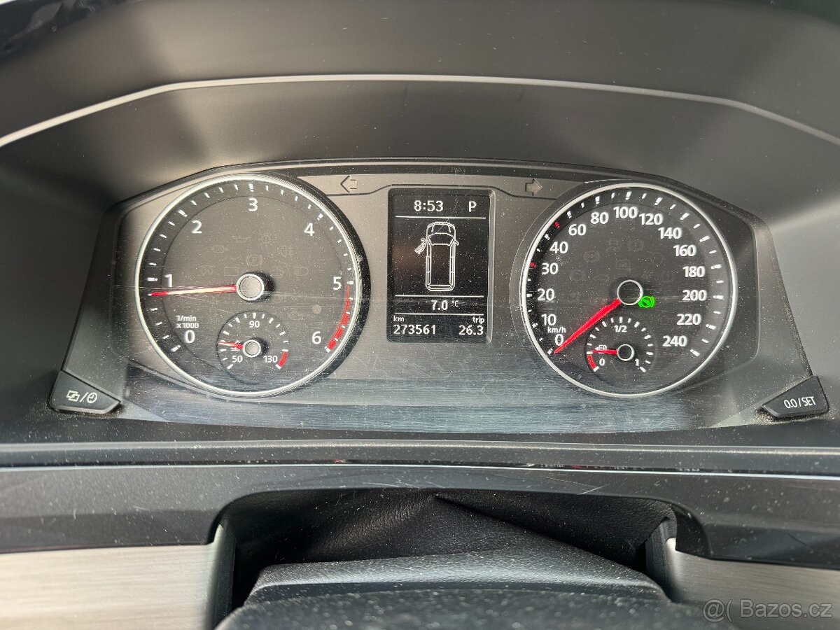 VW Multivan T6, 2,0tdi 110kW DSG, rok 2017 - 16
