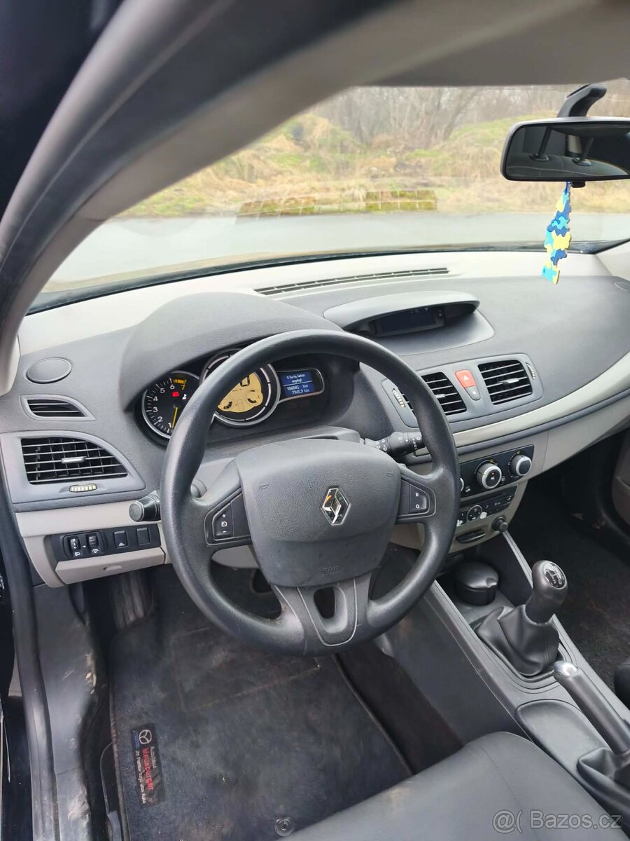 Renault Megane 1.6 benzín 81kw - 16