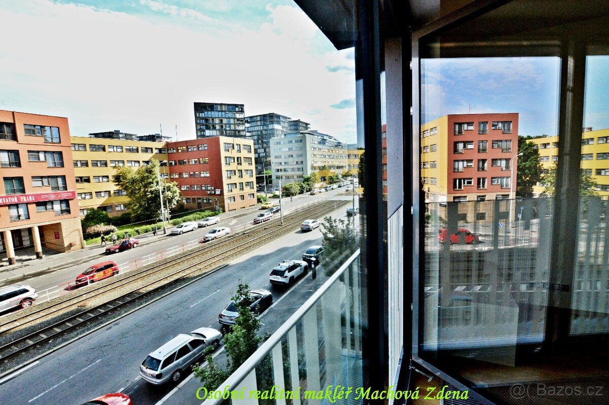 Pronájem bytu 1KK v ul. Olšanská, Praha 3 - 16