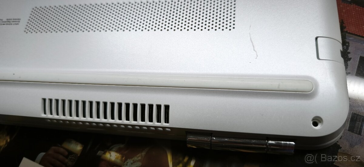 HP Model 15-au120nf - 16