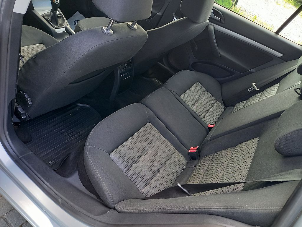 Škoda Octavia, 1.6TDi-klima-alu-výhřev-ČR - 16