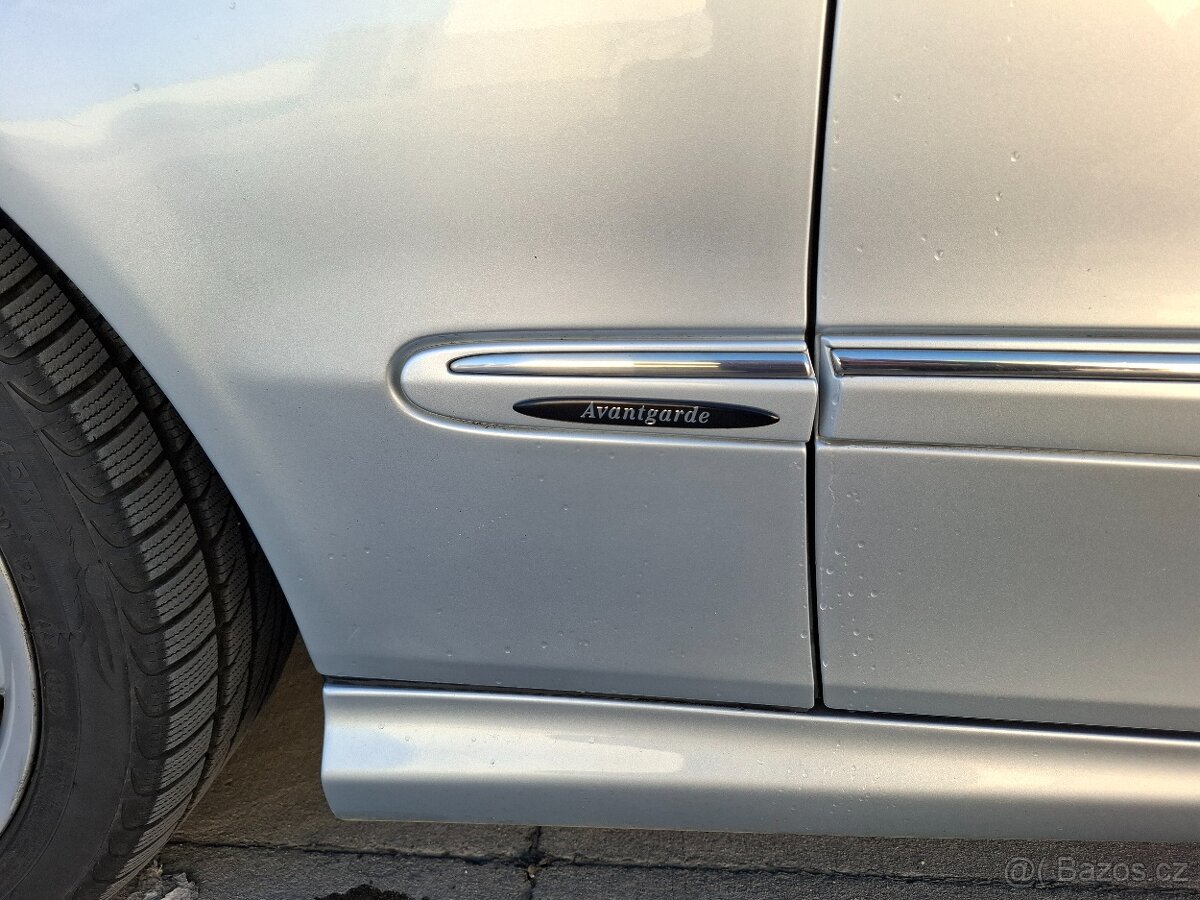 Mercedes Benz CLK 220CDI Facelift r.v.2008 - 16