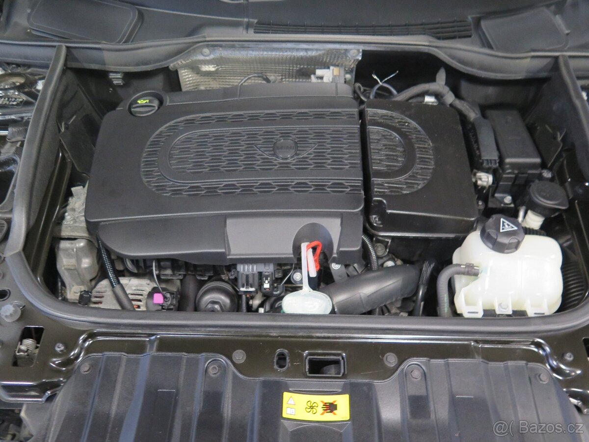 Mini Paceman ALL4 1.6D,klima,výhřev,4x4,manuál - 16