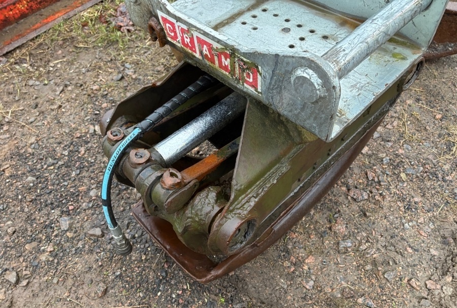 Prodám minibagr Wacker Neuson, 2013, 4580mth - 16