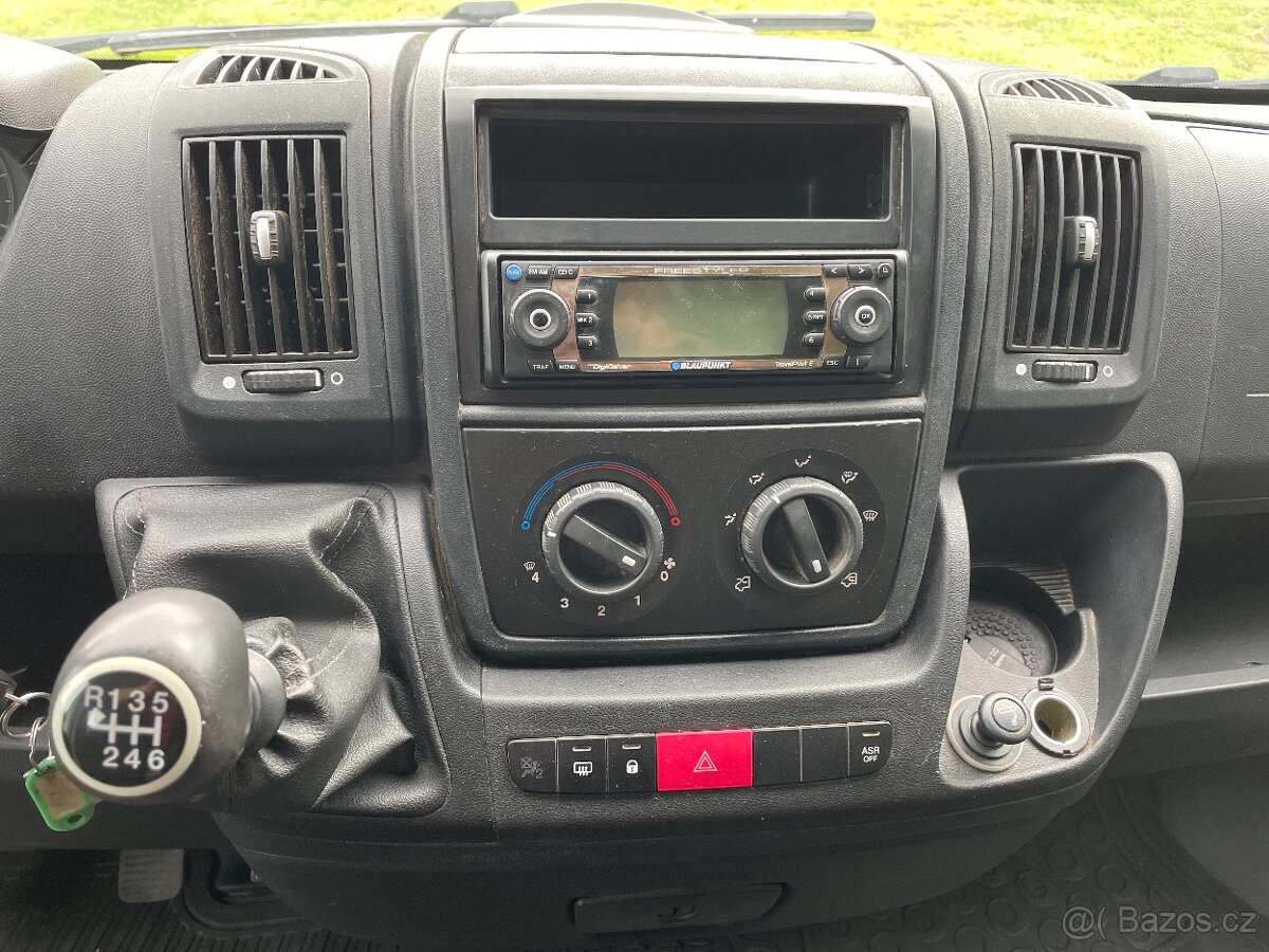 Citroen Jumper 2.2 HDi 9 míst serviska GO motoru - 16