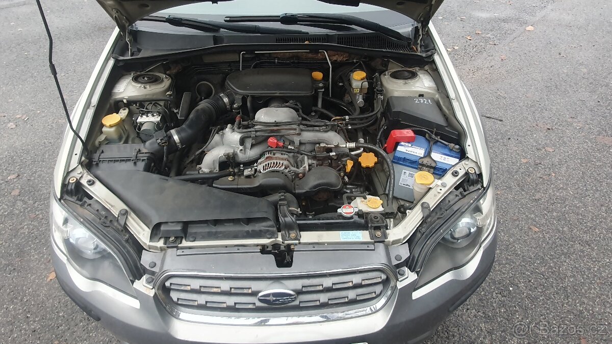 Prodám Subaru Outback r.v. 2004 najeto 270t km - 16