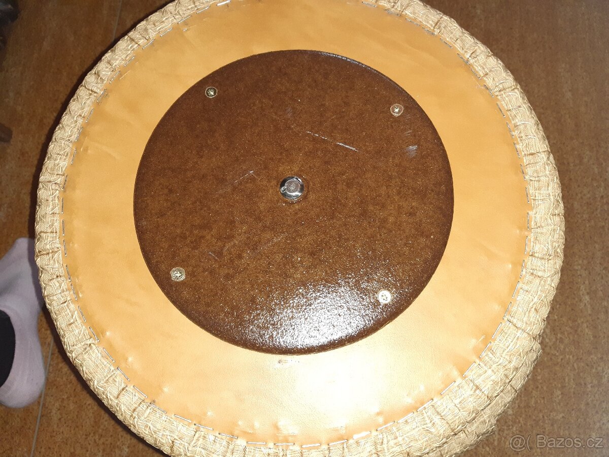 Taburety s úložným prostorem - 16