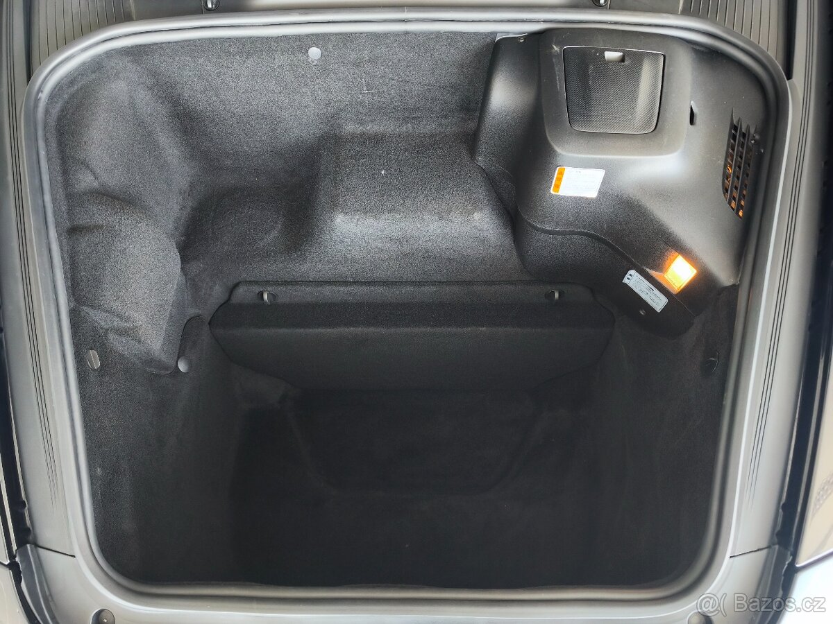 Porsche 911 Carrera S - 16