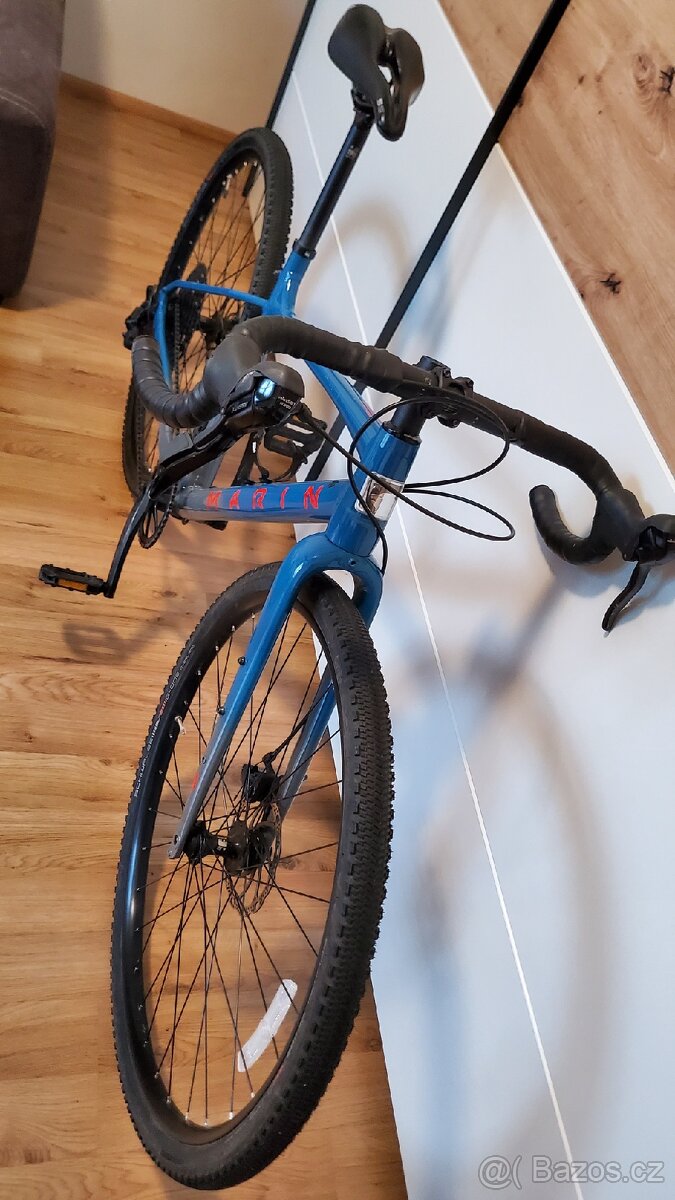 Silniční kolo MARIN - 16