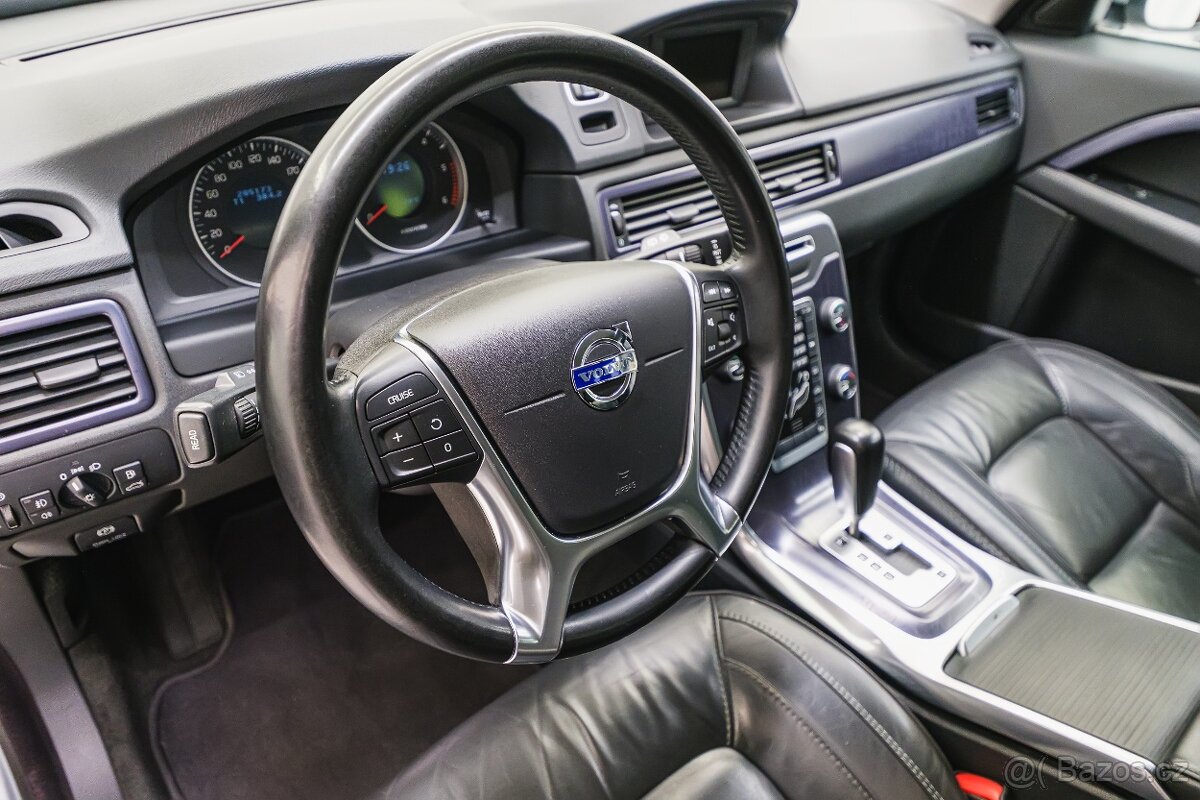 Volvo XC70 2012 Volvo Ocean Race 2.4 D3 120 kW AWD/AT - 16