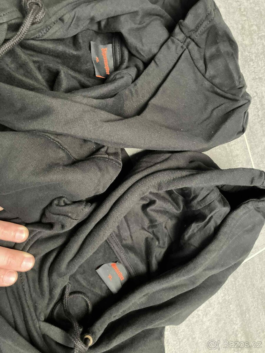 ČERNÉ MIKINY A TRIKA - NOVÉ/NEPRANÉ - 16