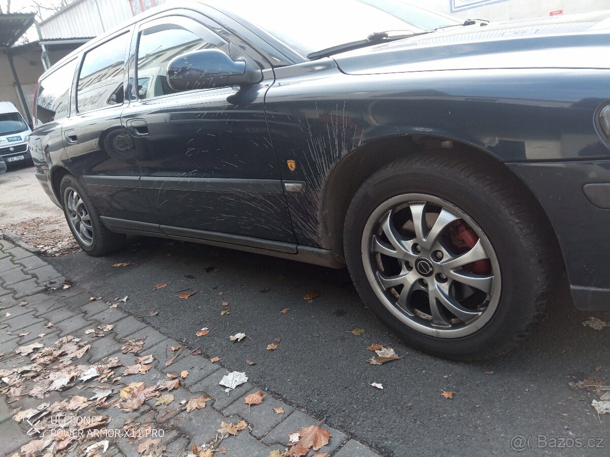 Volvo V70 2.4d 120kw - 16