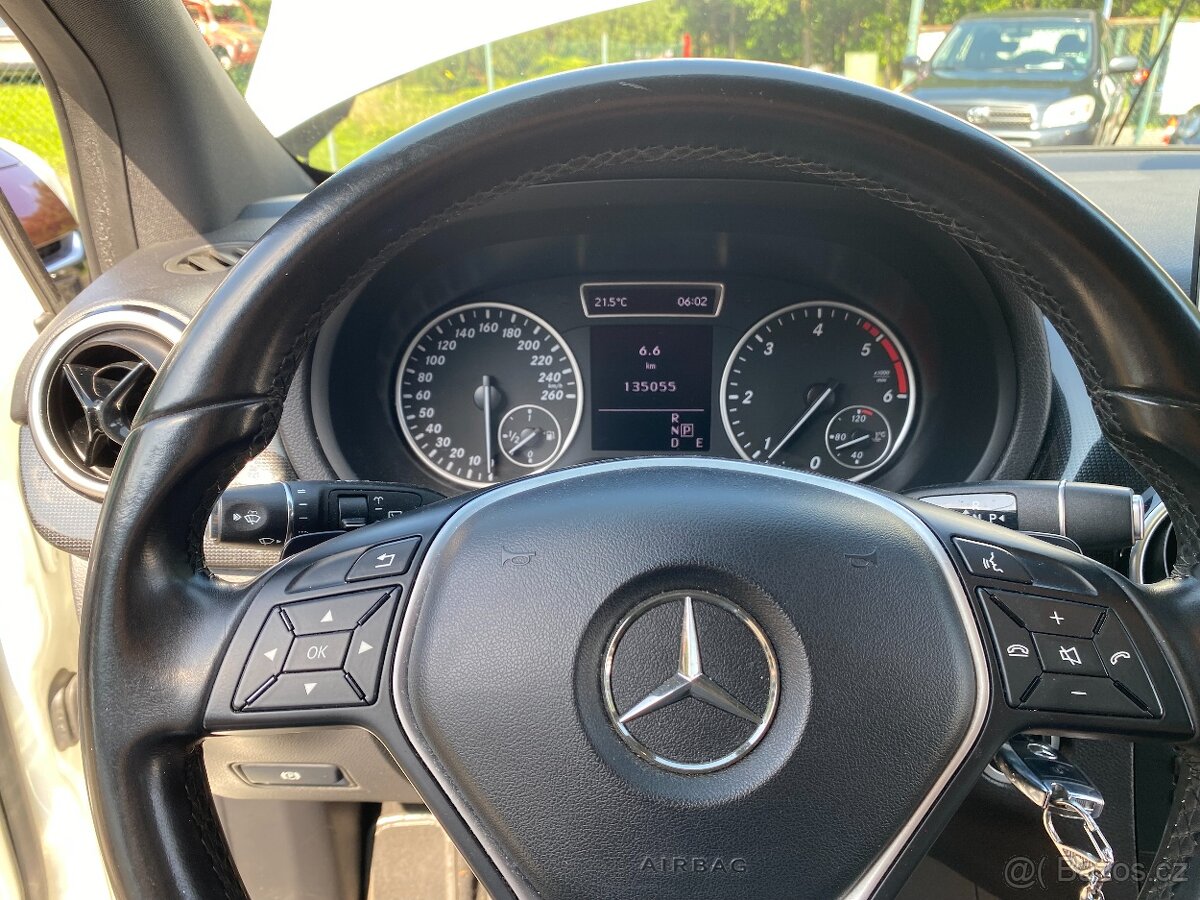 MERCEDES BENZ B 180 CDi - 16