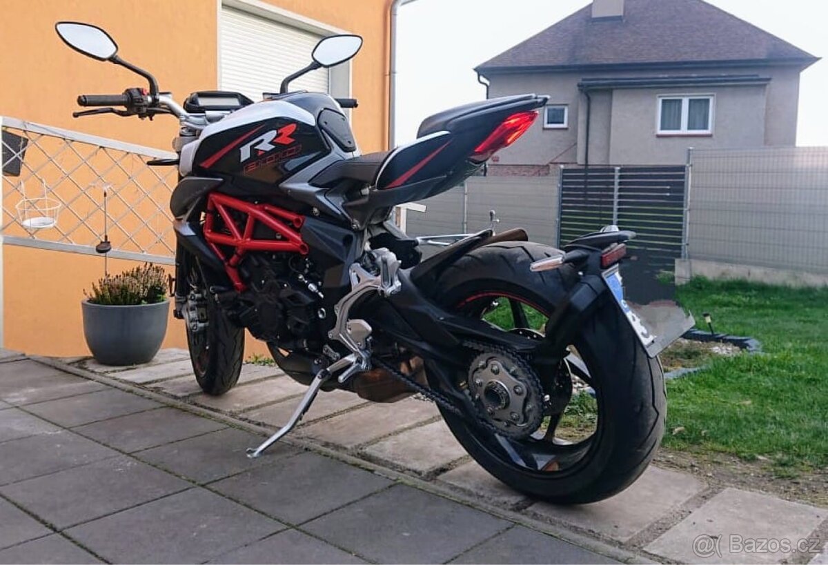MV AGUSTA BRUTALE 800RR - 16