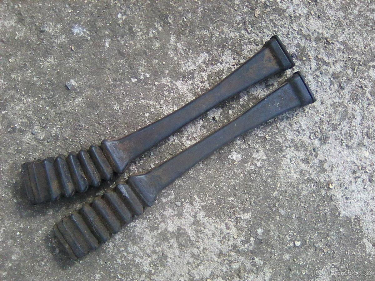 Jawa 350/632/634/638/639/640 ND-rozeta,kryty řetězu,z. brzda - 16