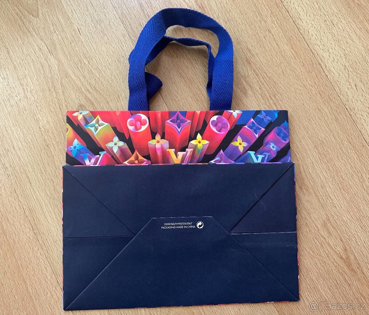 Papírové tašky značky LOUIS VUITTON - 16