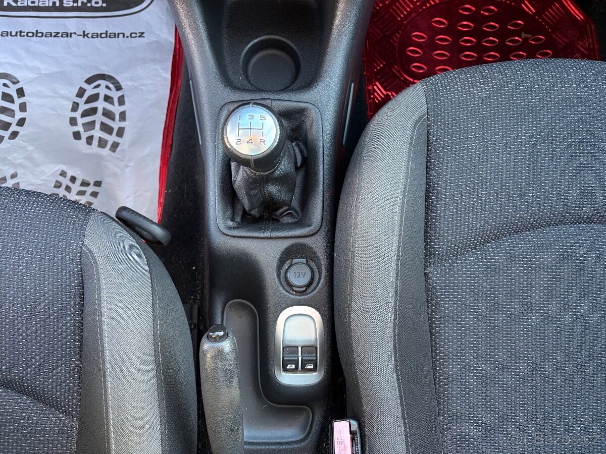 Peugeot 206, 1,1 44kW, SERVISKA - 16