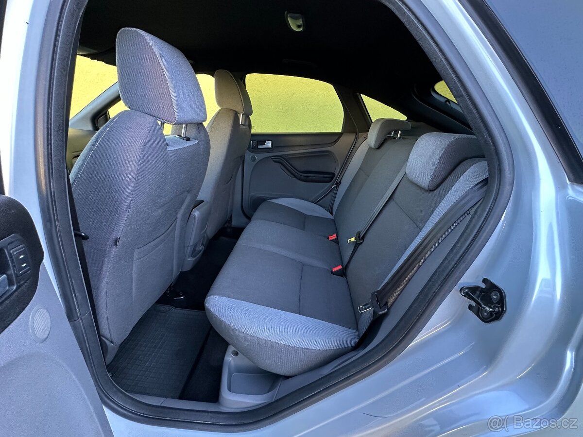 Ford Focus ST MK2 2.5T/166kW r.v.2010 - 16